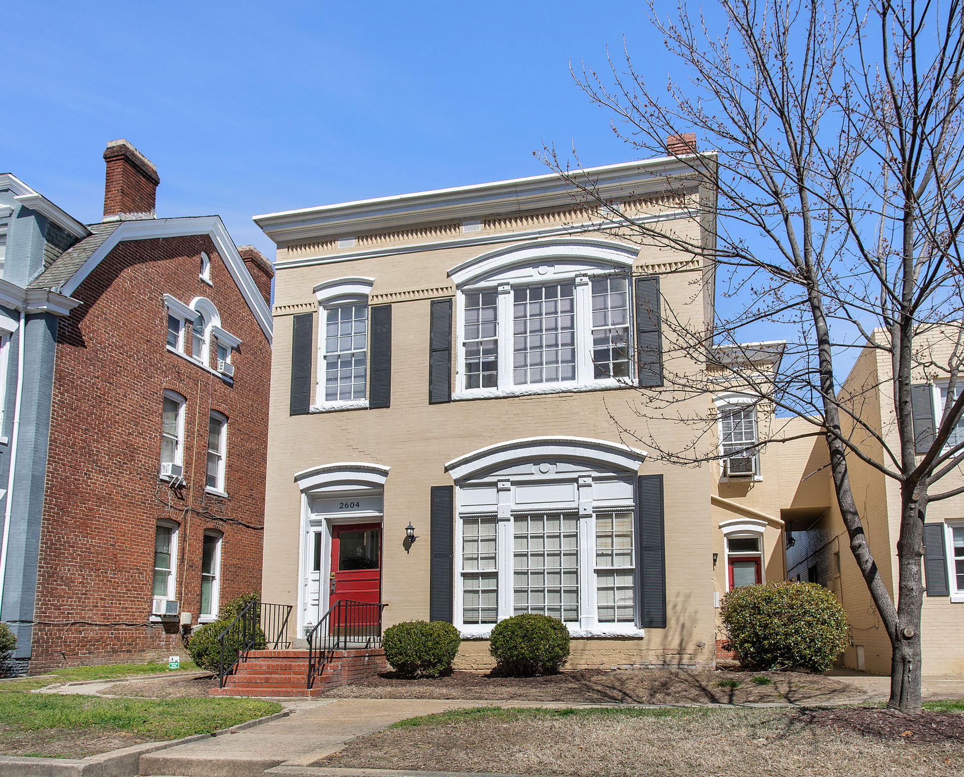 Property main image