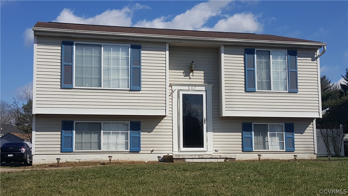 307 Wren Rd